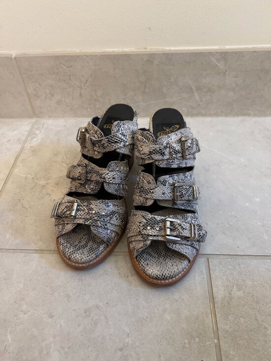 Freebird by Steven Shoes - Freebird - Caitlyn - Size 7